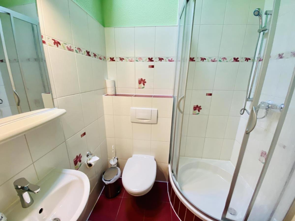 Apartament Sonnendeck, Direkt Am Leuchtturm Rostock Zewnętrze zdjęcie